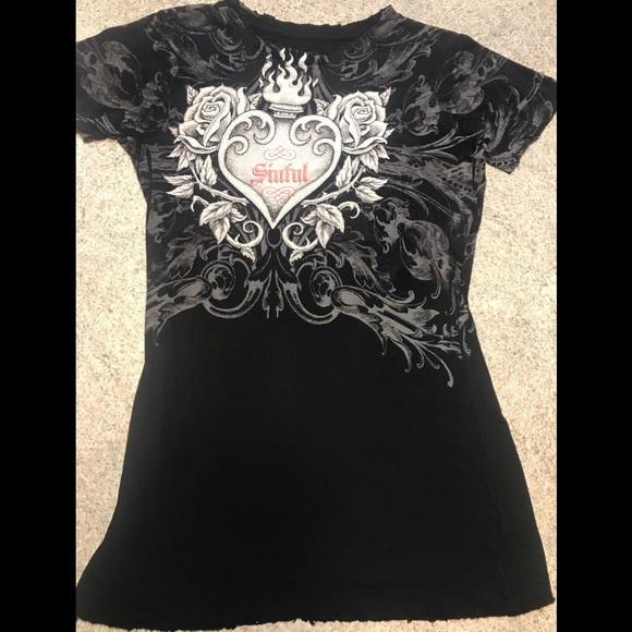 Sinful Tops - 💖Sinful Brand Black fitted Tee Size S w/detail 💖